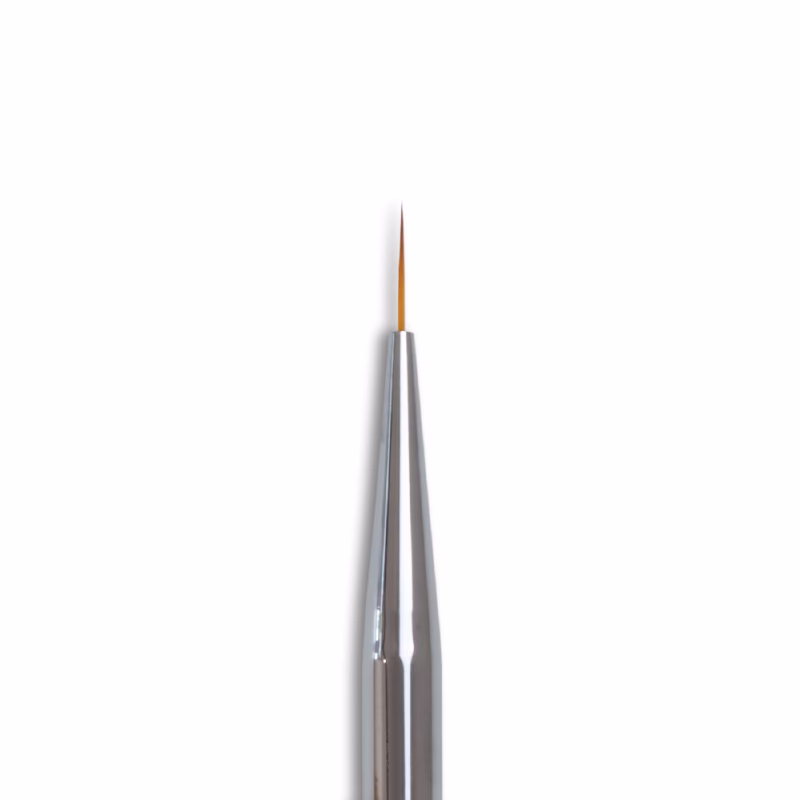 O Pincel de Nail Art INOCOS 0 é ideal para traços finos e longos, desenhos que requerem preciosismo, pequenos detalhes, pormenores e acabamentos perfeitos. A sua densidade fina funciona na perfeição em Gel, Acrílico e PaintGel. Detalhes: Produto Vegan Cerdas Premium Com Tampa Protetora