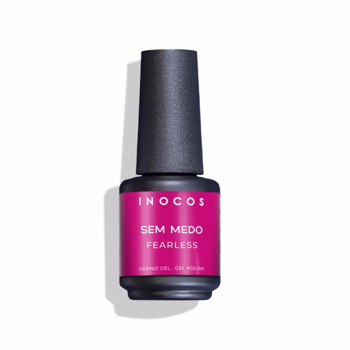 Apresentamos-te o Verniz Gel INOCOS Sem Medo da Coleção Atitude Rosa. Cor Rosa Fuchsia Intenso. Detalhes: Verniz Gel Vegan Quantidade: 15ml Modo de uso: Após a aplicação da Base, aplica uma ou duas camadas finas de Verniz Gel. Catalisa em Lâmpada UV (120s) ou LED (60s).