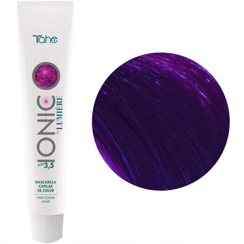 TAHE - IONIC MÁSCARA COR VIOLETA INTENSO 100ML Tahe Ionic Máscara capilar com cor, de pH ácido, que potencia a ação das cores de oxidação, atuando em sinergia com as mesmas.  Produto altamente nutriente e hidratante.  MODO DE APLICAÇÃO: Escolher a cor IONIC desejada. Utilizar luvas. Aplicar sobre o cabelo limpo e húmido da raiz às pontas. Não tocar no couro cabeludo (especialmente quando se trata de tons intensos). Distribuir com um pente. Tempo de pose: 10 minutos. Enxaguar com água tépida. Lavar com Champô. Com IONIC Transparente, Louro Pérola e Louro Areia, não é necessário aplicar champô. Basta somente enxaguar abundantemente com água.