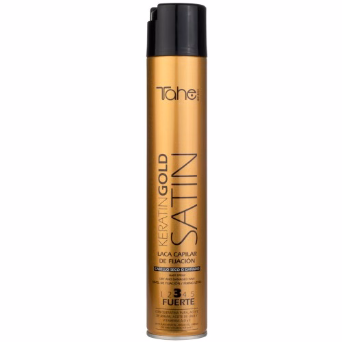 TAHE - STYLING LACA FIXAÇÃO 3 SATIN KERATIN GOLD 400ML Cabelo seco ou danificado Fixa o penteado sem pesar, elimina-se com uma simples passagem de escova, protege o cabelo face à humidade. A Keratina pura protege e ajuda a recuperar os cabelos secos e danificados, proporcionando suavidade e um brilho infinito. As vitaminas A, D, E de alto poder antioxidante e anti radicais livres mantêm e reparam a estrutura do cabelo. Pulverize vários centímetros do cabelo para consertar o penteado.