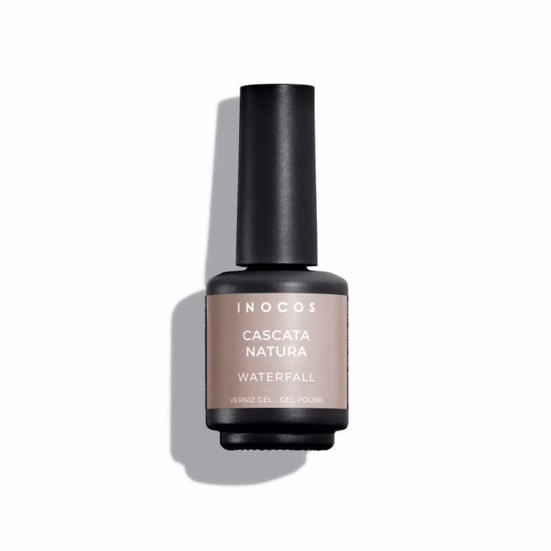 INOCOS - Verniz Gel Cascata Natura Verniz Gel com fórmula duradoura e pigmentada REF. 91.18.541 Apresentamos-te o Verniz Gel INOCOS Cascata Natura da Coleção Natura Lovers Aqua Edition. Cor Nude Seixo. Acabamento Brilho/Metalizado. Efeito Semi-Opaco/Leitoso. Detalhes: Verniz Gel Vegan & Cruelty Free Quantidade: 10ml Modo de uso: Após a aplicação da Base, aplica uma ou duas camadas finas de Verniz Gel. Catalisa em Lâmpada UV (120s) ou LED (60s). PRECAUÇÕES: USO PROFISSIONAL. EVITAR CONTACTO COM A PELE, PODE PROVOCAR REAÇÃO ALÉRGICA. LER AS INSTRUÇÕES DE USO. MANTER FORA DO ALCANCE DAS CRIANÇAS. ARMAZENAR FECHADO, SEM EXPOSIÇÃO À LUZ.