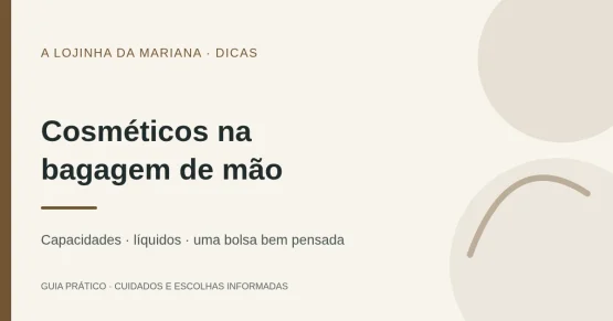 Capa editorial tipográfica: Cosméticos na bagagem de mão: como preparar a tua bolsa. Formas geométricas abstratas, sem produtos.